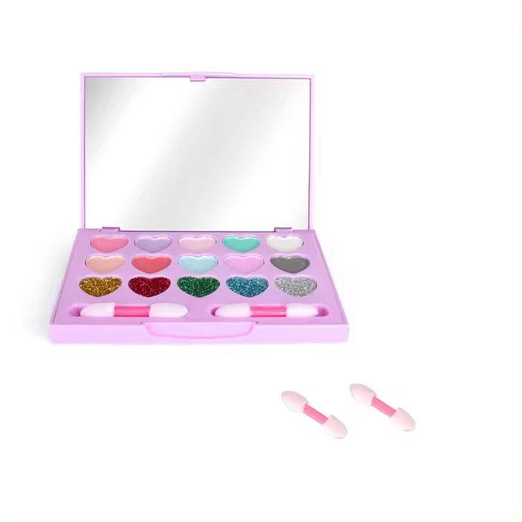 Total Glitter Kids’ Makeup Set