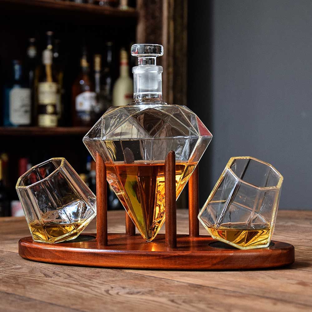 Deluxe Diamond Liquor Decanter Set