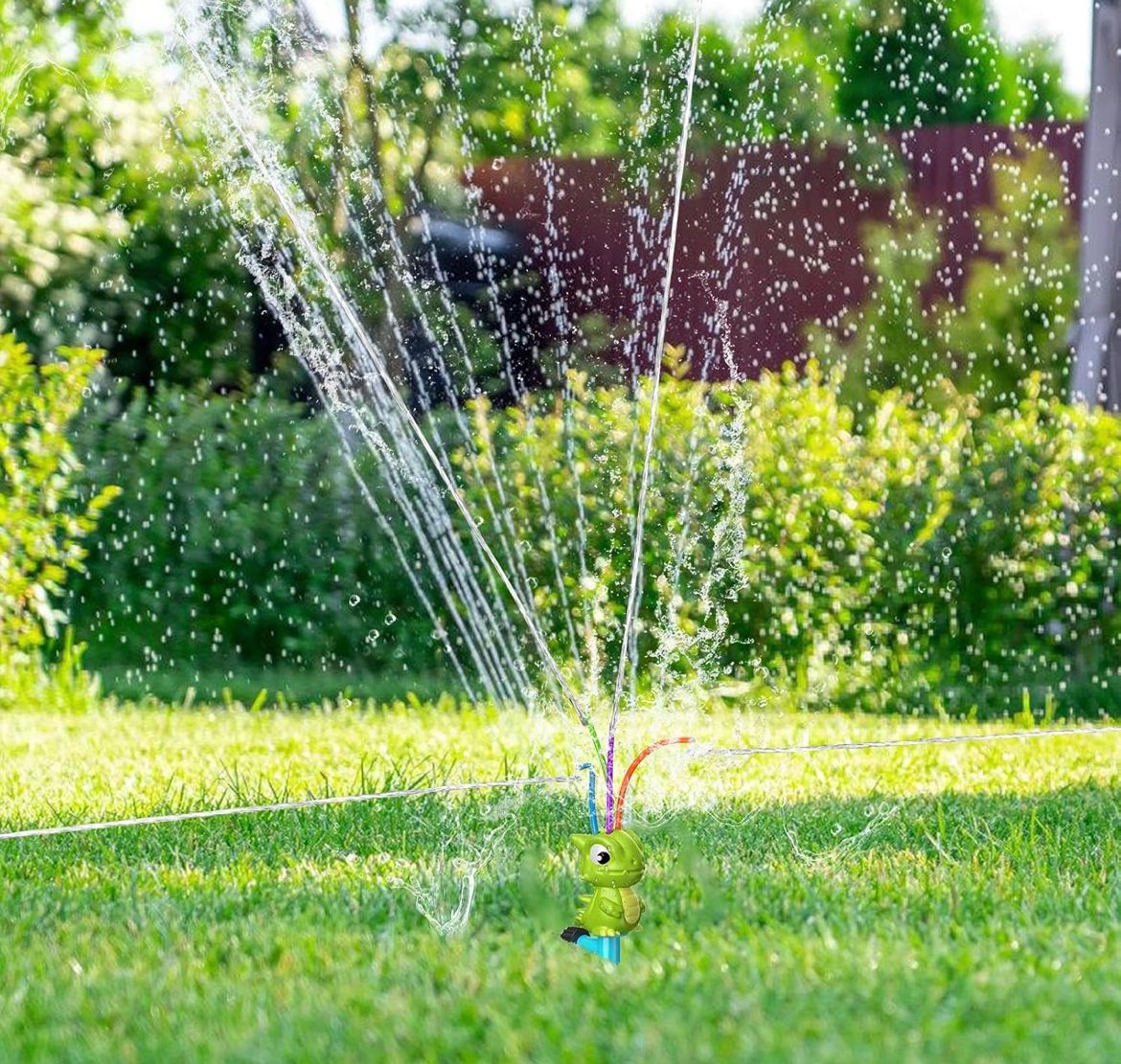 Dinosaur Water Sprinkler